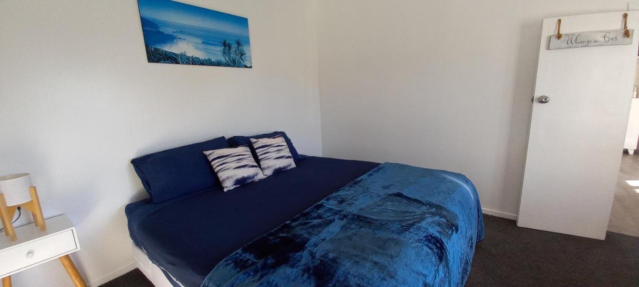 Surf N Stay Whangamata Exterior foto