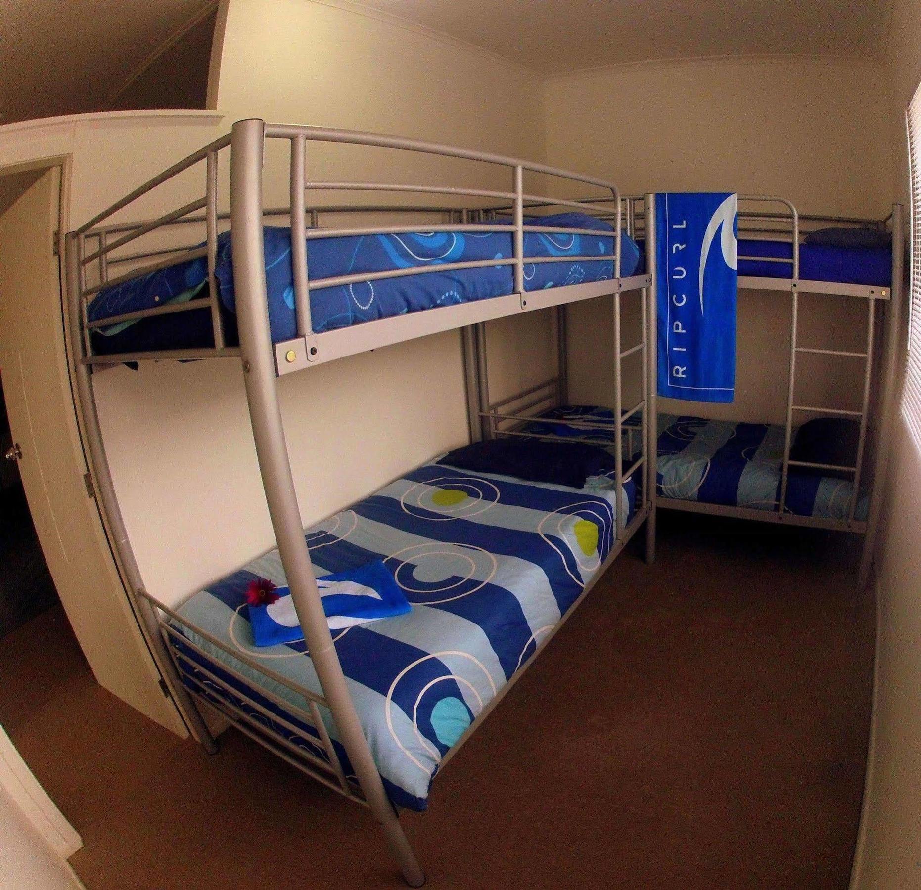 Surf N Stay Whangamata Exterior foto